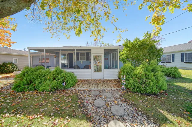 $394,900 | 536 Hickory Lane, Coldwater, MI 49036