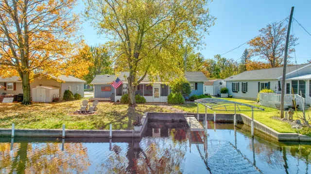 $394,900 | 536 Hickory Lane, Coldwater, MI 49036