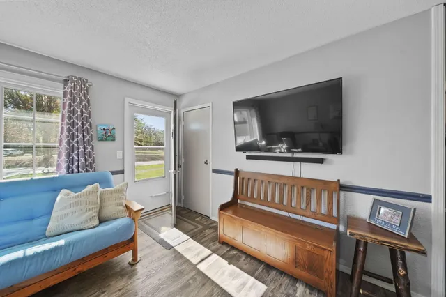 $394,900 | 536 Hickory Lane, Coldwater, MI 49036