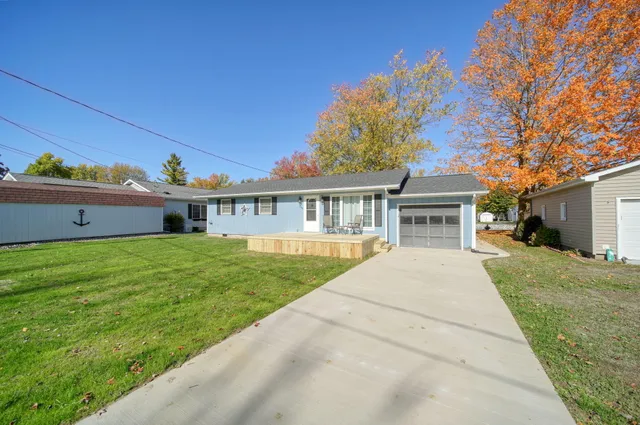 $394,900 | 536 Hickory Lane, Coldwater, MI 49036