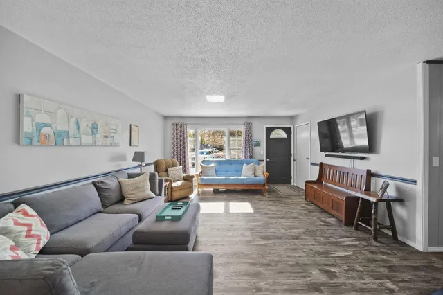 $394,900 | 536 Hickory Lane, Coldwater, MI 49036