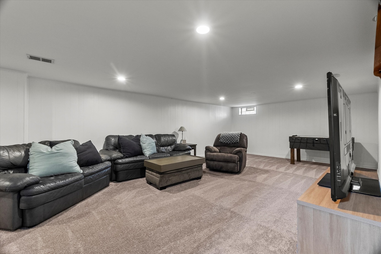 1173 Highland Road Mundelein, IL 60060 - Photo 15 of 27 Gallery Image 15