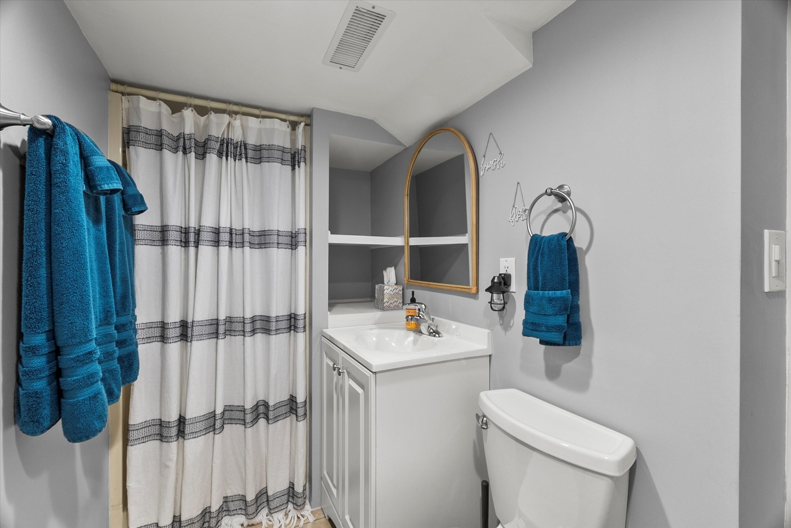 1173 Highland Road Mundelein, IL 60060 - Photo 18 of 27 Gallery Image 18