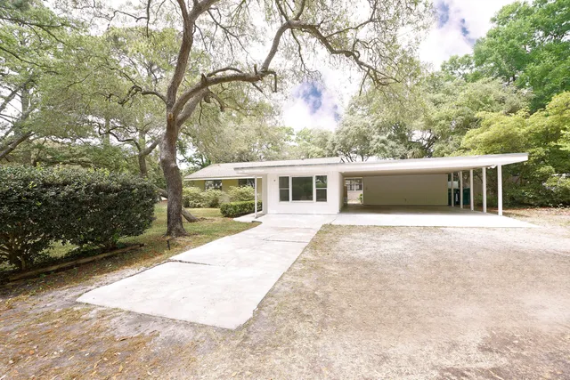 $2,450 | 62 Meigs Drive, Shalimar, FL 32579