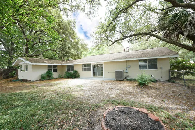 $2,450 | 62 Meigs Drive, Shalimar, FL 32579