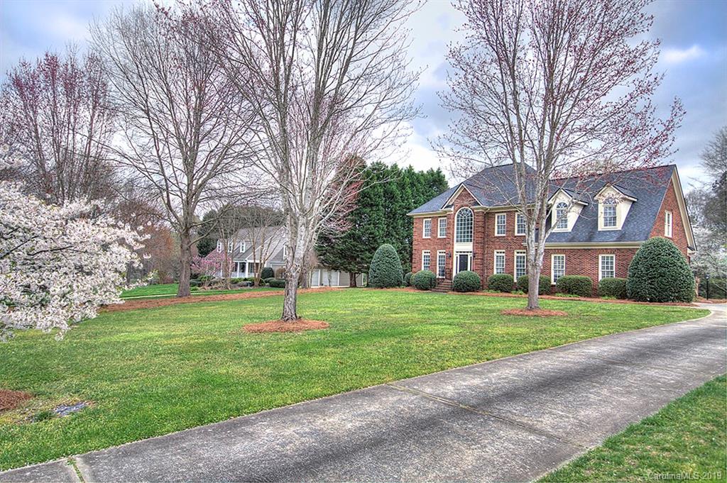 6154 Highview Road Matthews, NC 28104 - Photo 3 of 38 Gallery Image 3