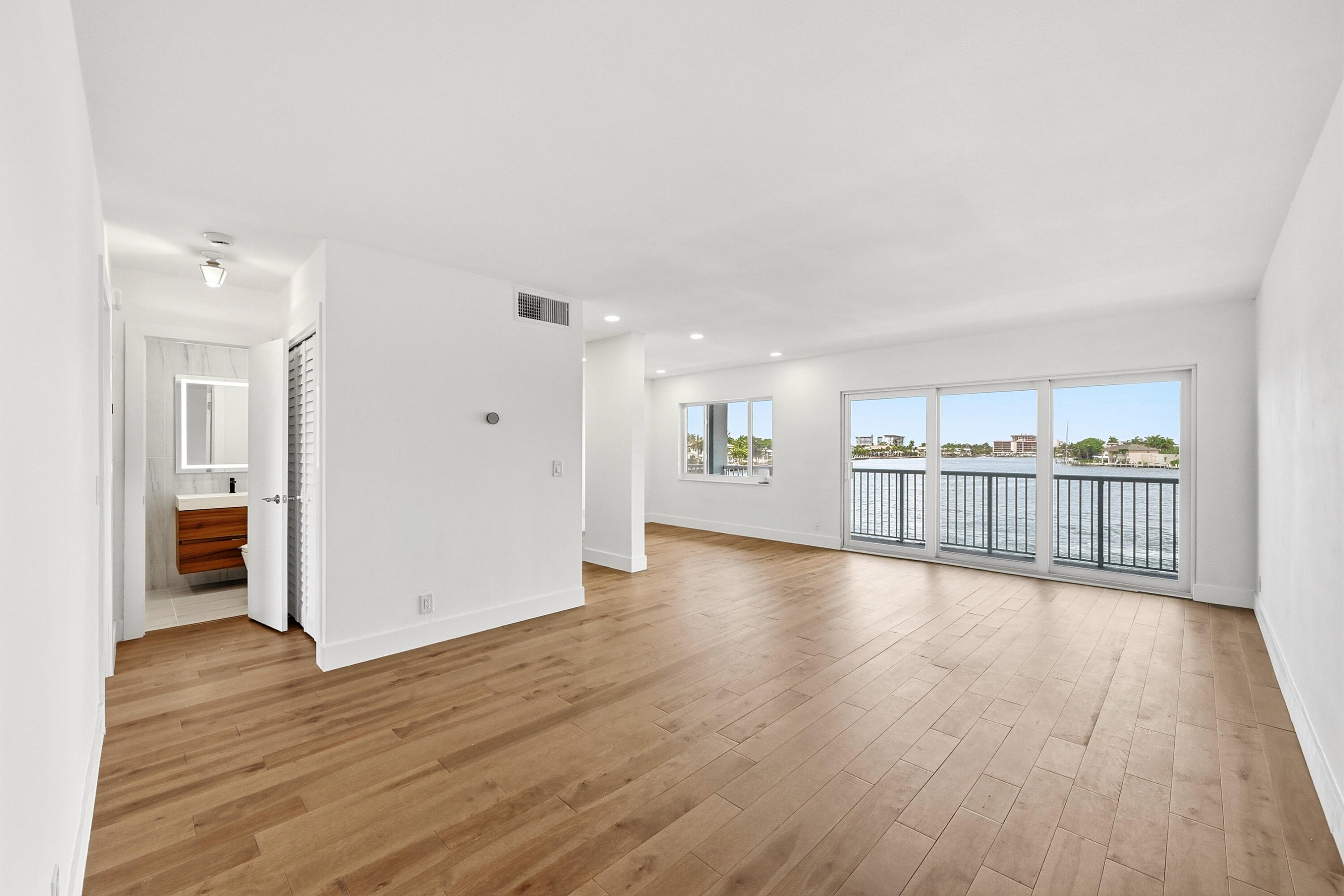 1201 South Riverside Drive, Unit 306 Pompano Beach, FL 33062 - Photo 9 of 53 03_living room