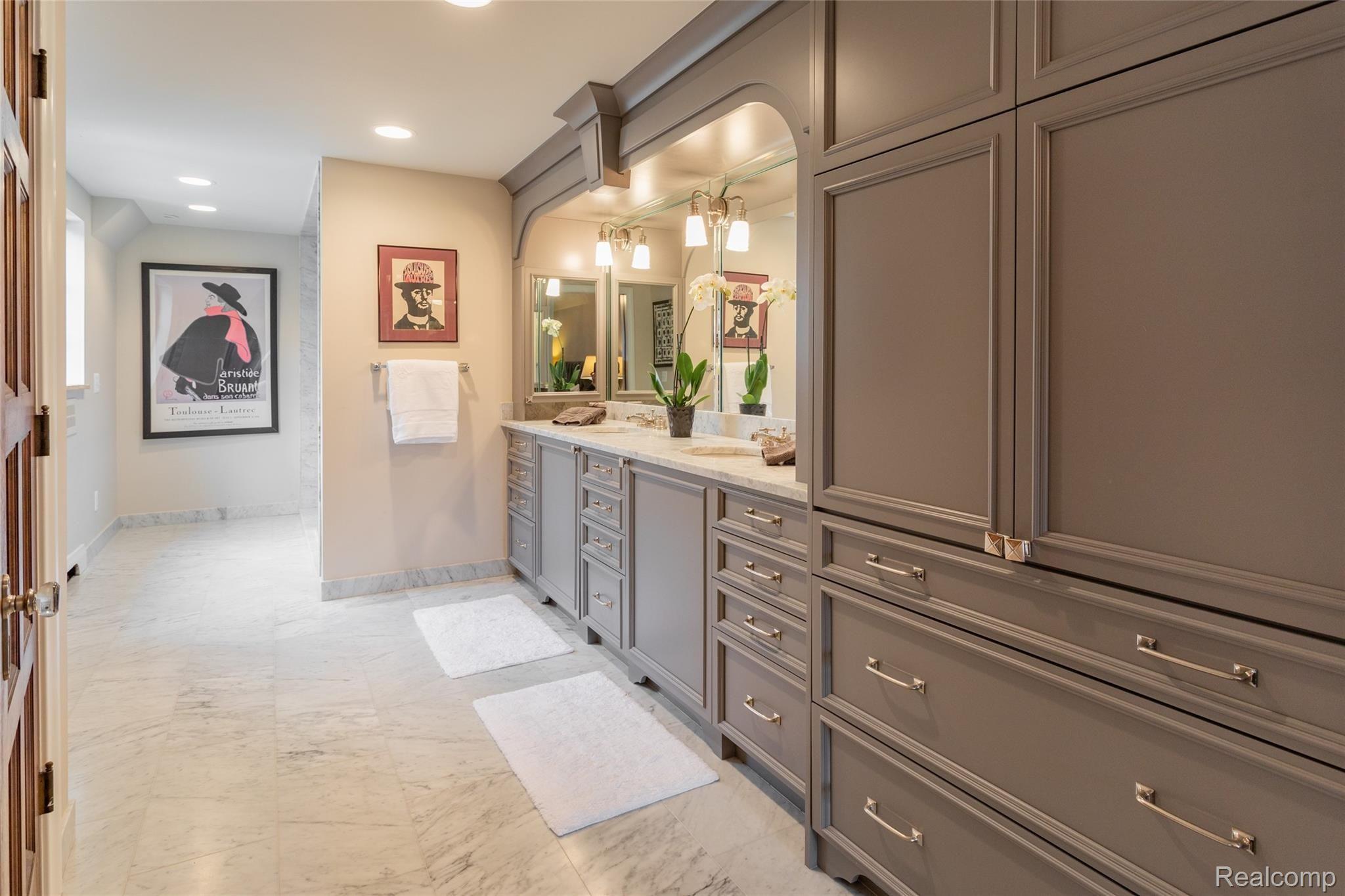 304 Barden Road Bloomfield Hills, MI 48304 - Photo 28 of 53 25.jpg