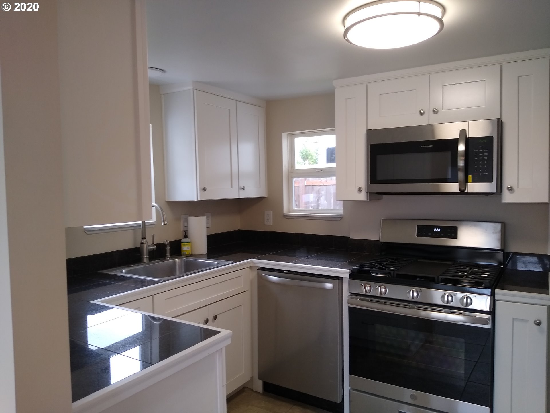 40 Southwest Wheeler Street Winston, OR 97496 - Photo 11 of 31 Gallery Image 11