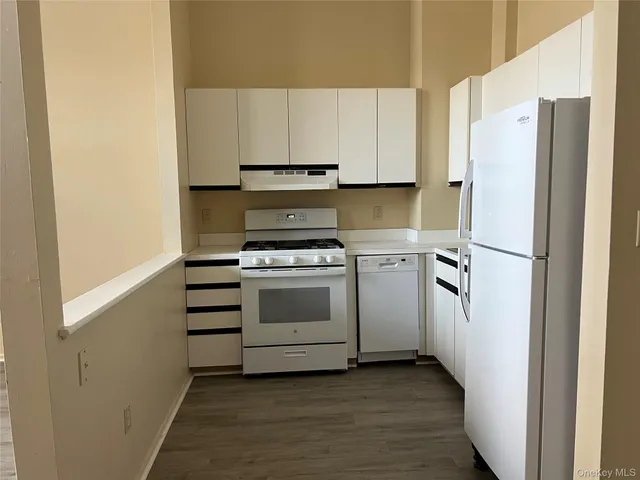 $1,800 | 21 Village Mill, Haverstraw, NY 10927