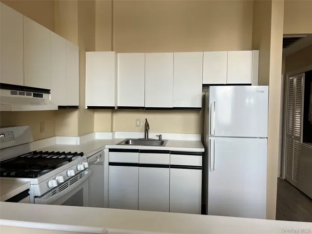 $1,800 | 21 Village Mill, Haverstraw, NY 10927