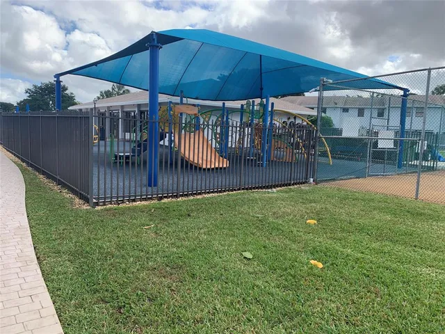 $3,200 | 312 Northwest 106th Terrace, Unit 312, Pembroke Pines, FL 33026