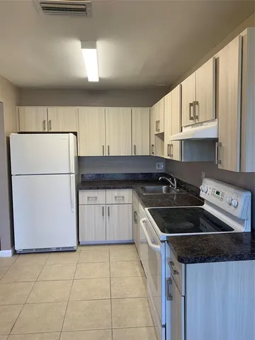 $3,200 | 312 Northwest 106th Terrace, Unit 312, Pembroke Pines, FL 33026
