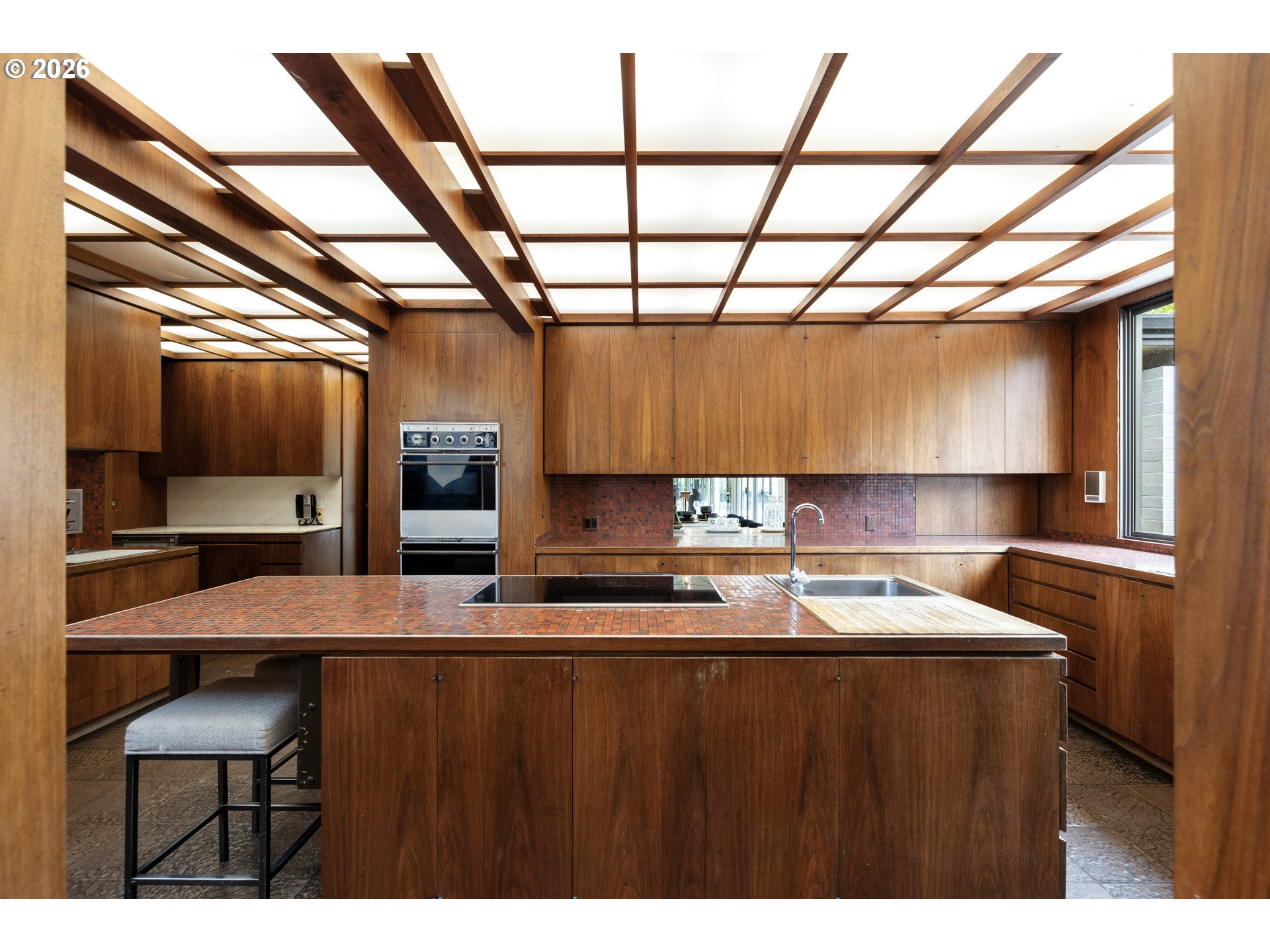 4414 Southwest Semler Way Portland, OR 97221 - Photo 15 of 48