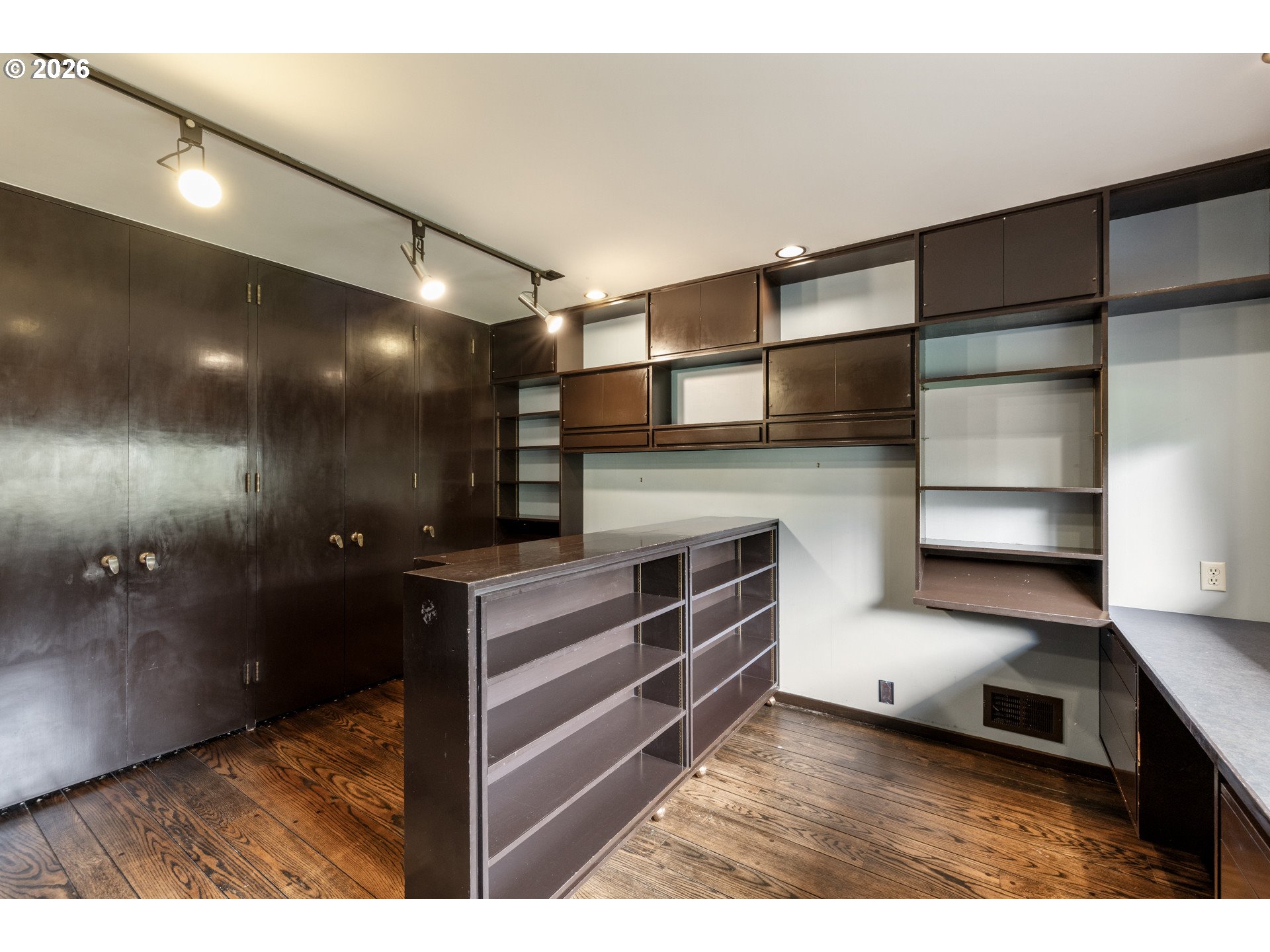 4414 Southwest Semler Way Portland, OR 97221 - Photo 23 of 48