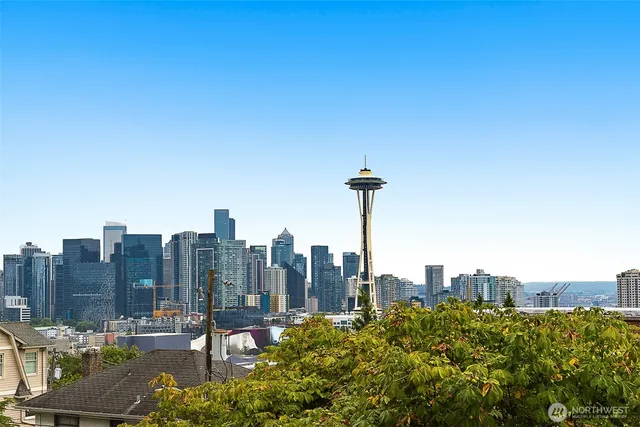 $600,000 | 100 Ward Street, Unit 104, Seattle, WA 98109