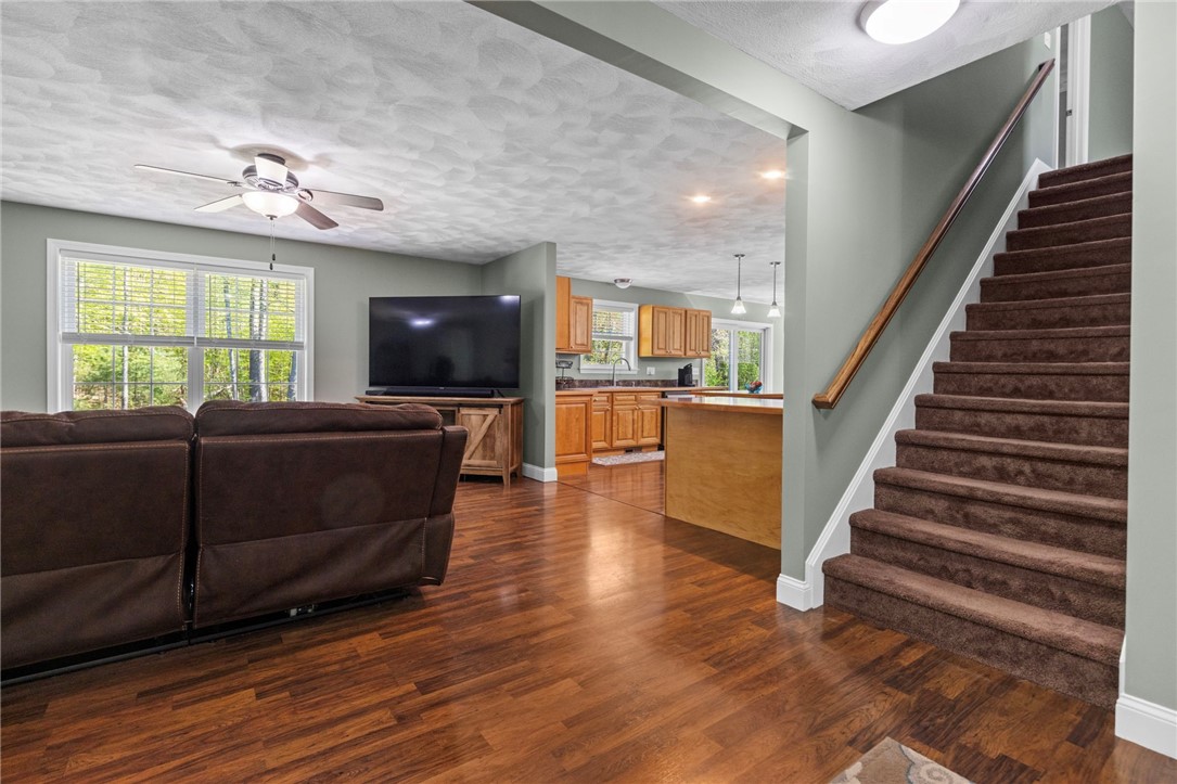 799 Chestnut Hill Road Glocester, RI 02814 - Photo 10 of 45