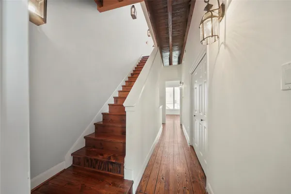 $3,195 | 1514 Stanford Street, Houston, TX 77019