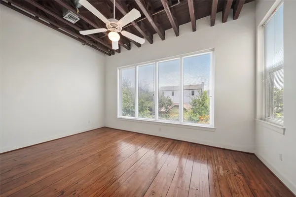 $3,195 | 1514 Stanford Street, Houston, TX 77019