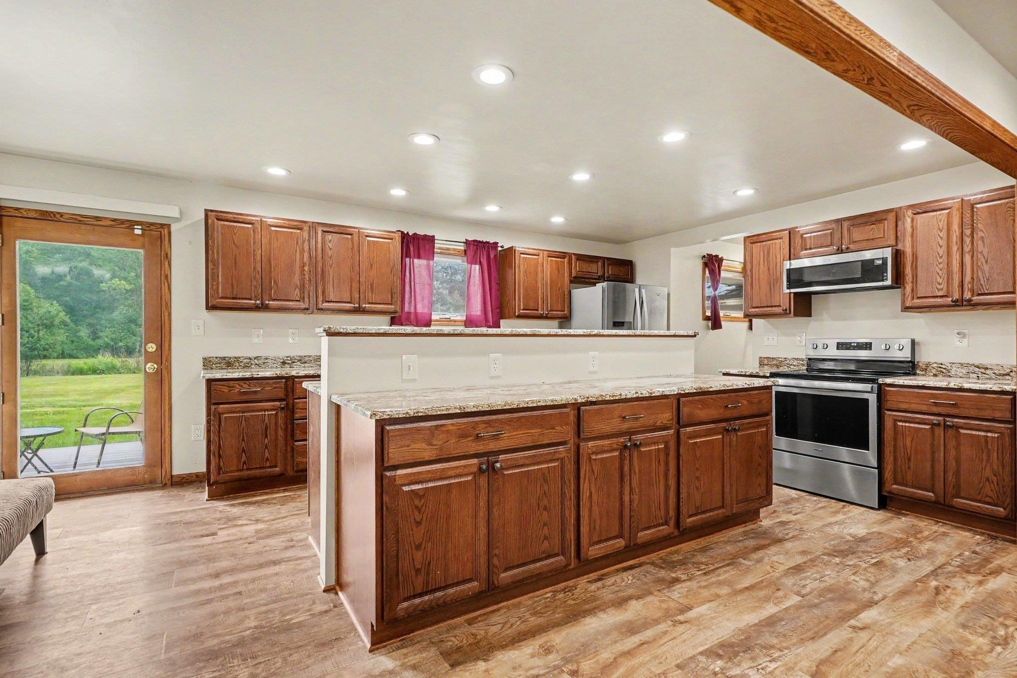 276 North Meridian Road Midland, MI 48640 - Photo 9 of 41