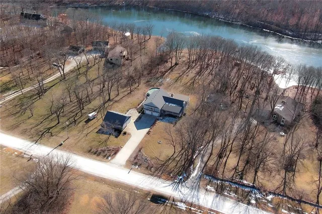 $605,000 | 7409 East 229th Street, Peculiar, MO 64078