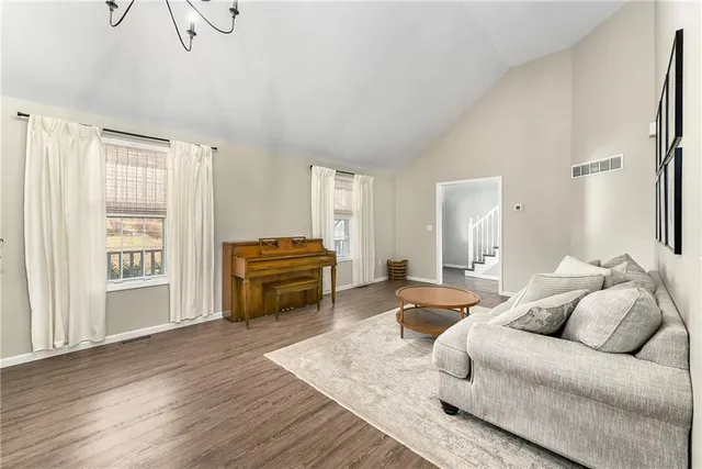 $605,000 | 7409 East 229th Street, Peculiar, MO 64078