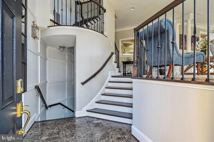 20366 Fallsway Terrace Sterling, VA 20165 - Photo 2 of 45 a view of entryway