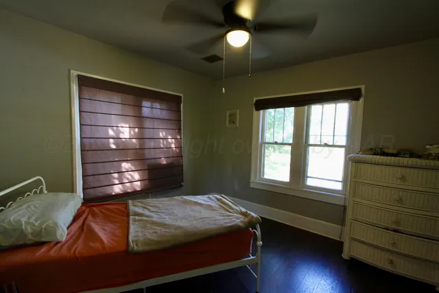 $65,000 | 810 North Wall Street, Shamrock, TX 79079