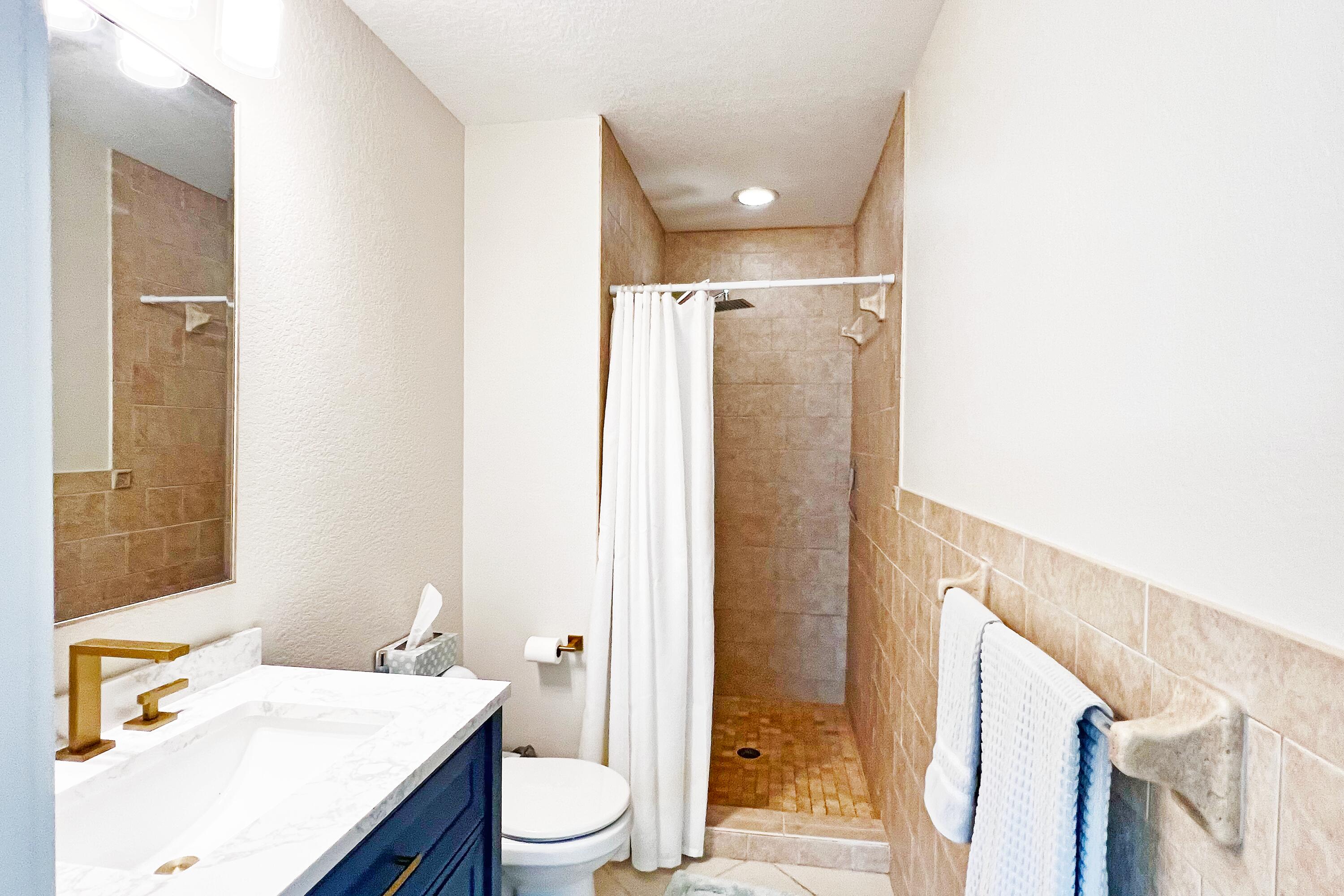 3541 Northeast Ocean Boulevard, Unit 4 Jensen Beach, FL 34957 - Photo 22 of 34 Second Bathroom