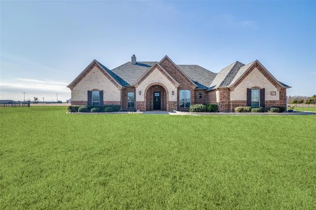 $650,000 | 10055 Dorsett Drive, Talty, TX 75126