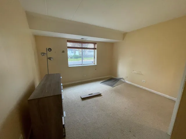 $100,000 | 3235 South Manor Drive, Unit 104, Lansing, IL 60438