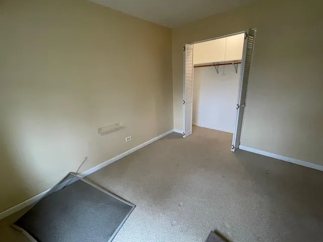 $100,000 | 3235 South Manor Drive, Unit 104, Lansing, IL 60438