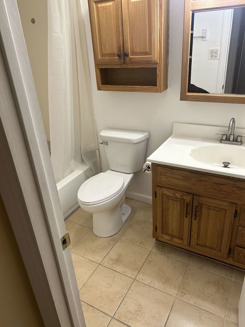 3235 South Manor Drive, Unit 104 Lansing, IL 60438 - Photo 20 of 24