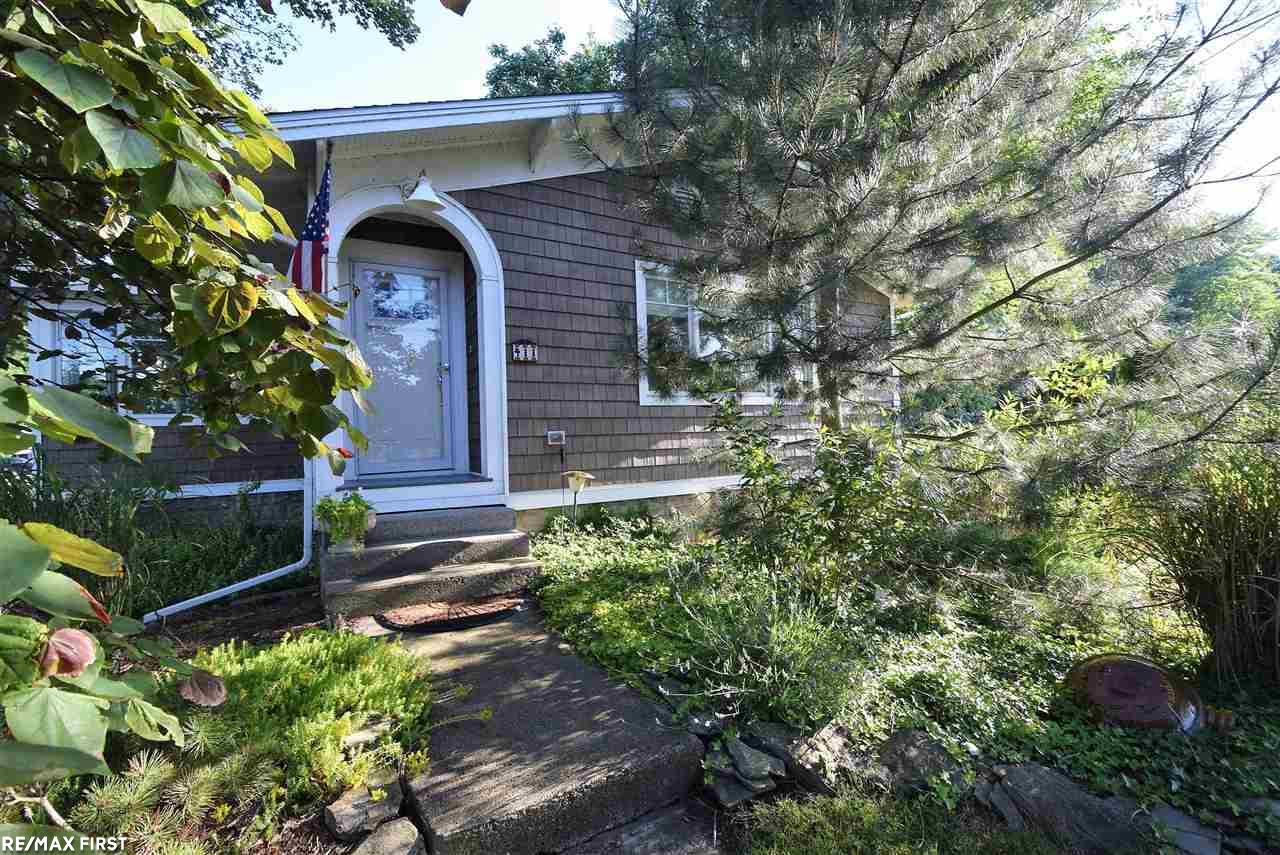 411 Pointe Tremble Road Algonac, MI 48001 - Photo 25 of 49 50047193-24.JPG