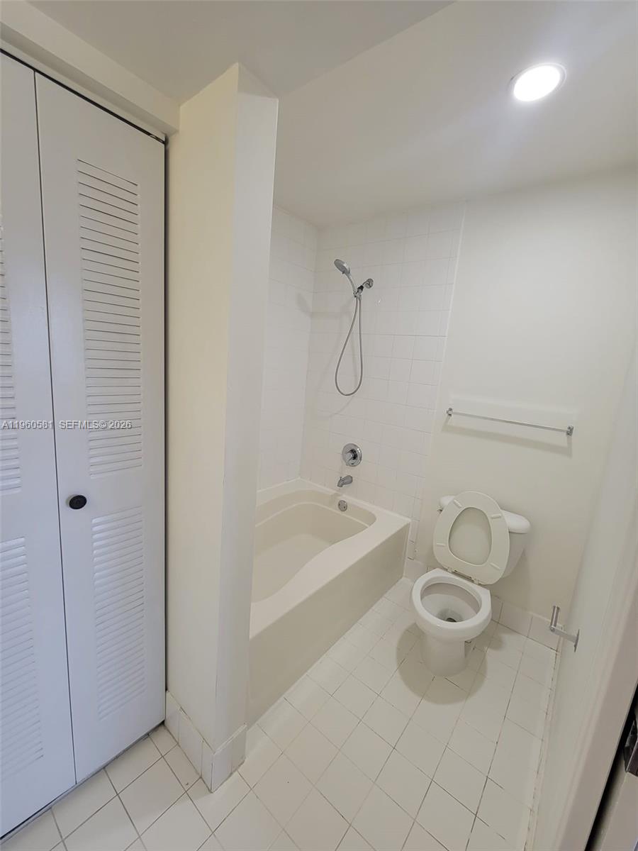 2051 Renaissance Boulevard, Unit 304 Miramar, FL 33025 - Photo 17 of 20