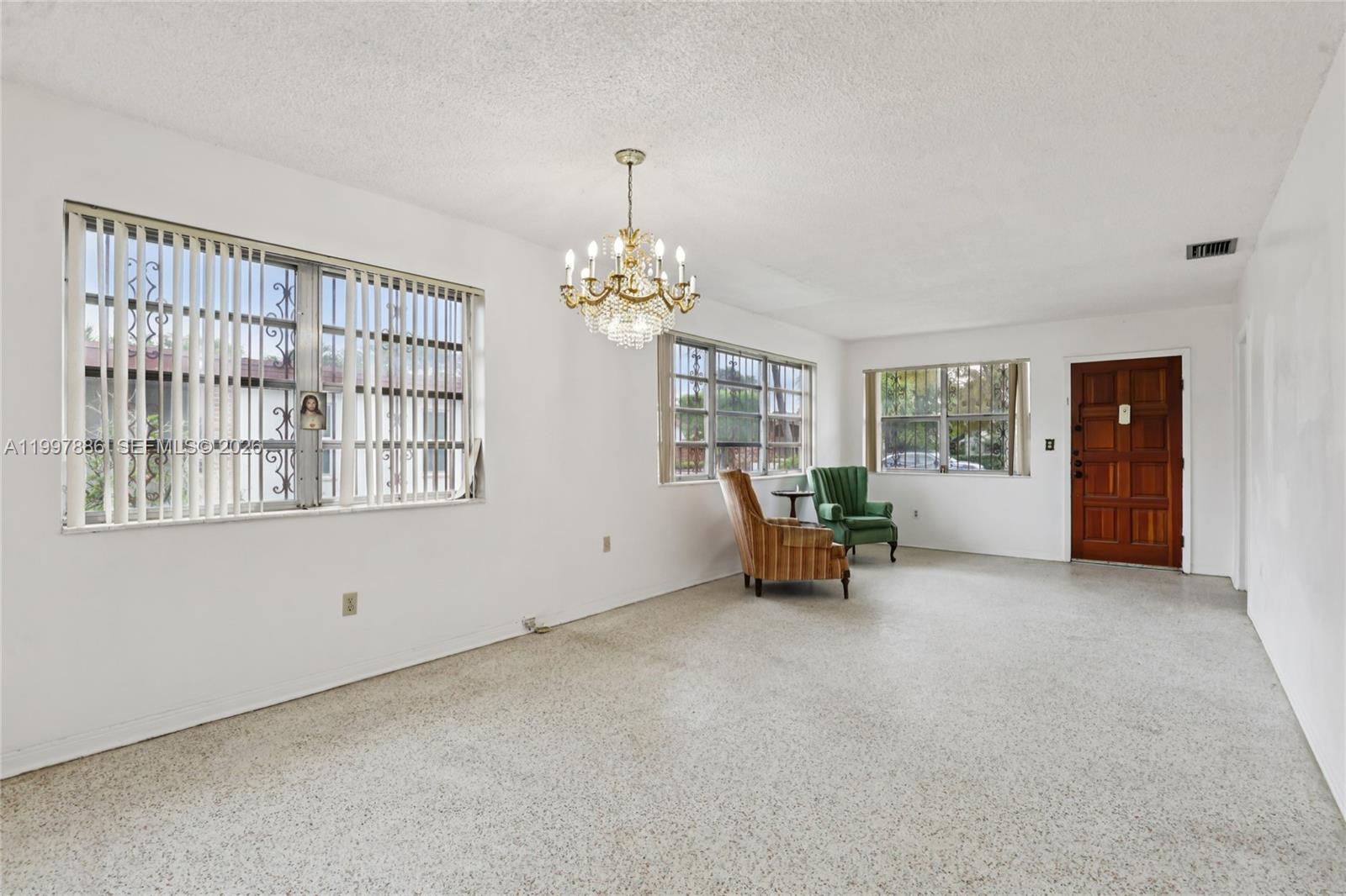 4756 Southwest 7th Street Miami, FL 33134 - Photo 6 of 25