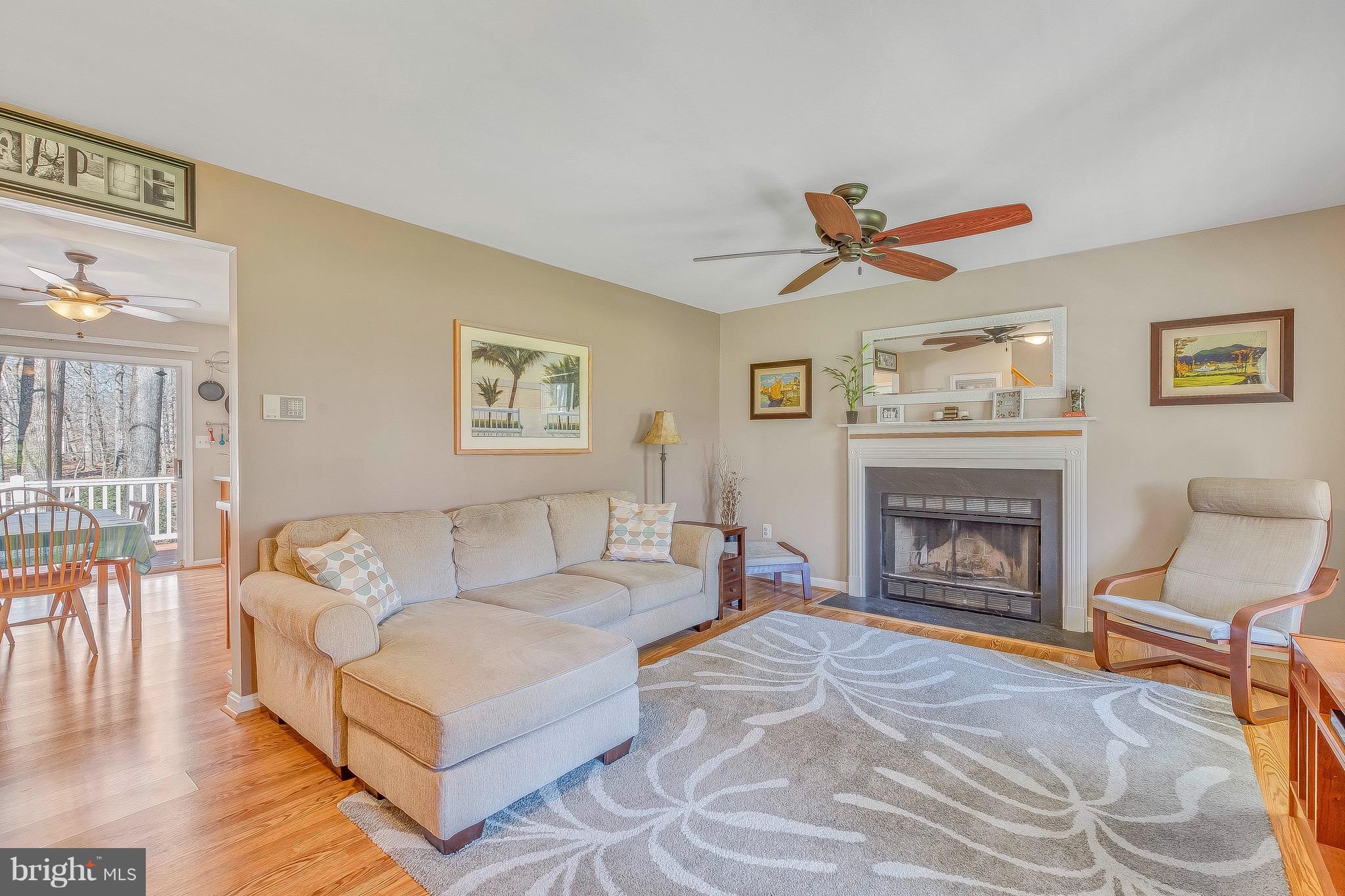 1510 Plum Point Road Huntingtown, MD 20639 - Photo 3 of 30 Family Room