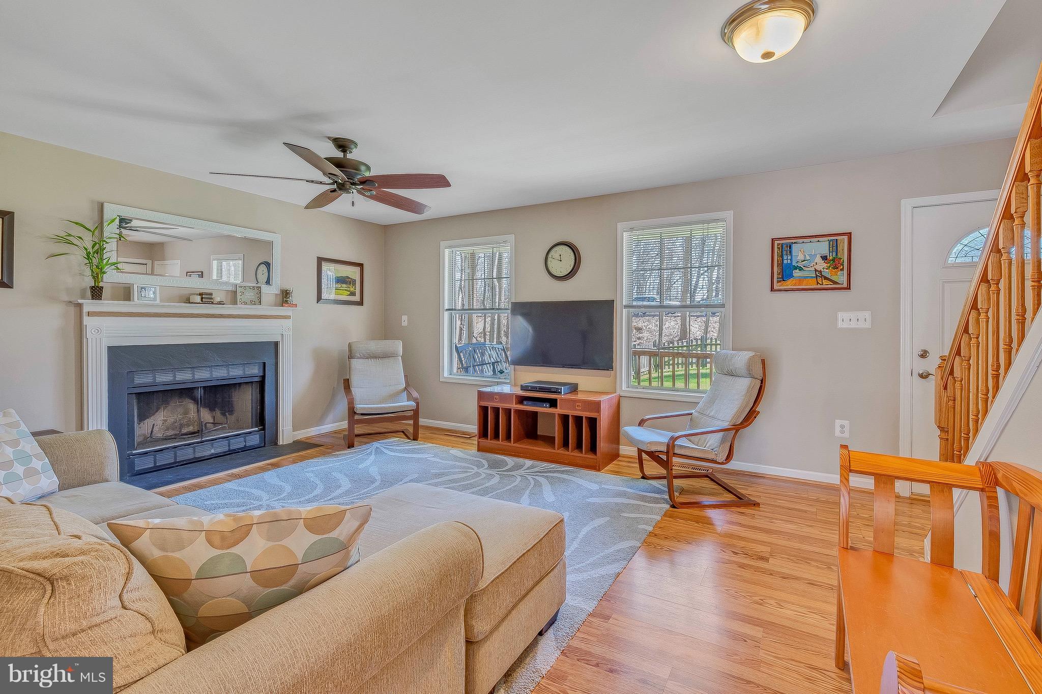 1510 Plum Point Road Huntingtown, MD 20639 - Photo 4 of 30 Family Room