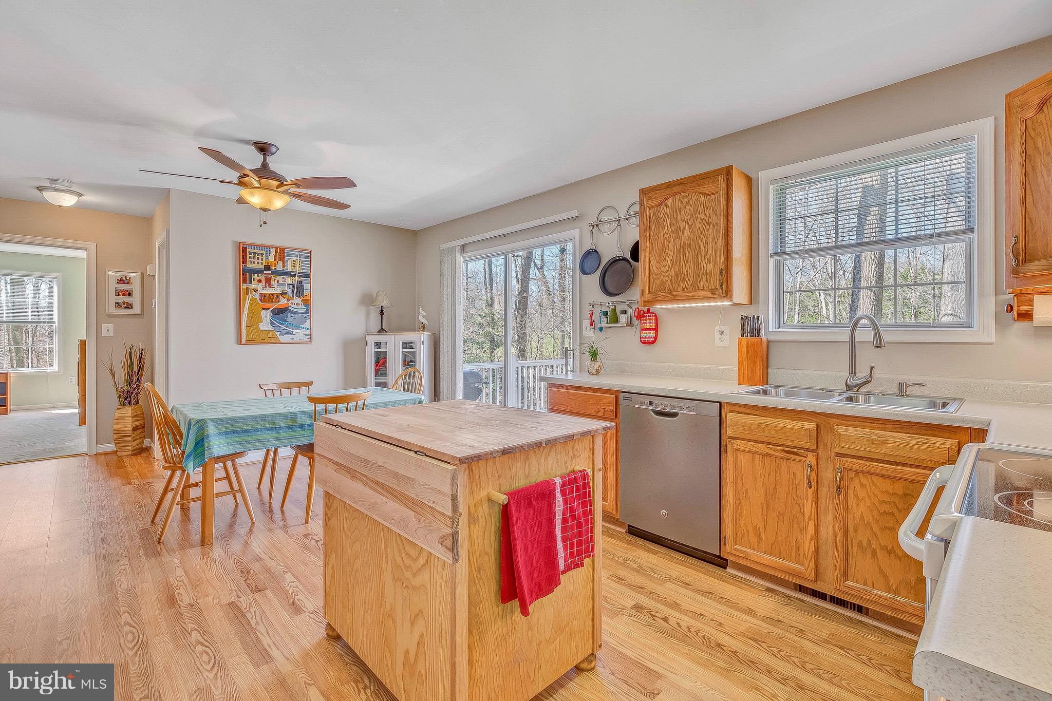 1510 Plum Point Road Huntingtown, MD 20639 - Photo 7 of 30 Kitchen