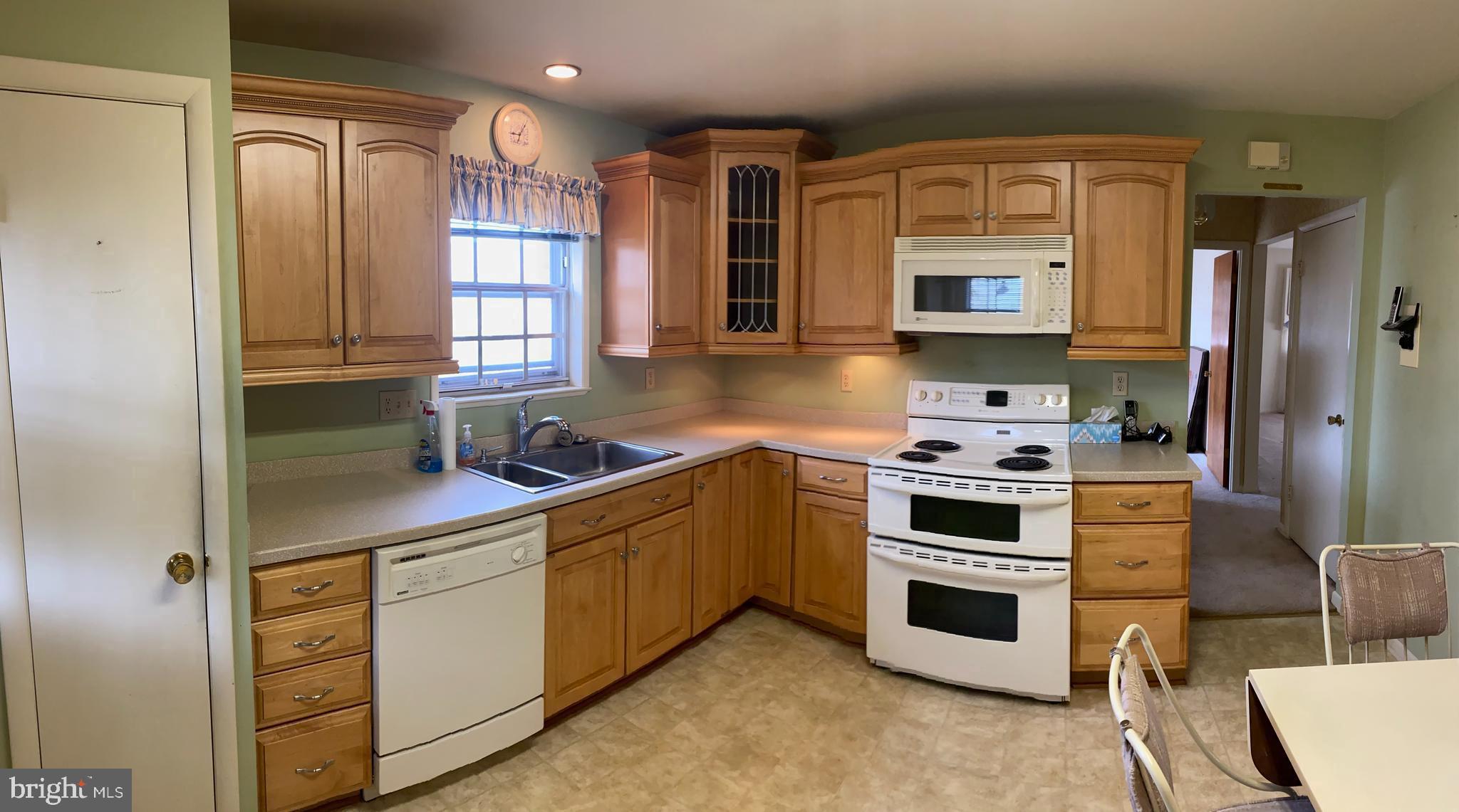 706 Crosby Road Baltimore, MD 21228 - Photo 14 of 89 Kitchen view as entering from side car park