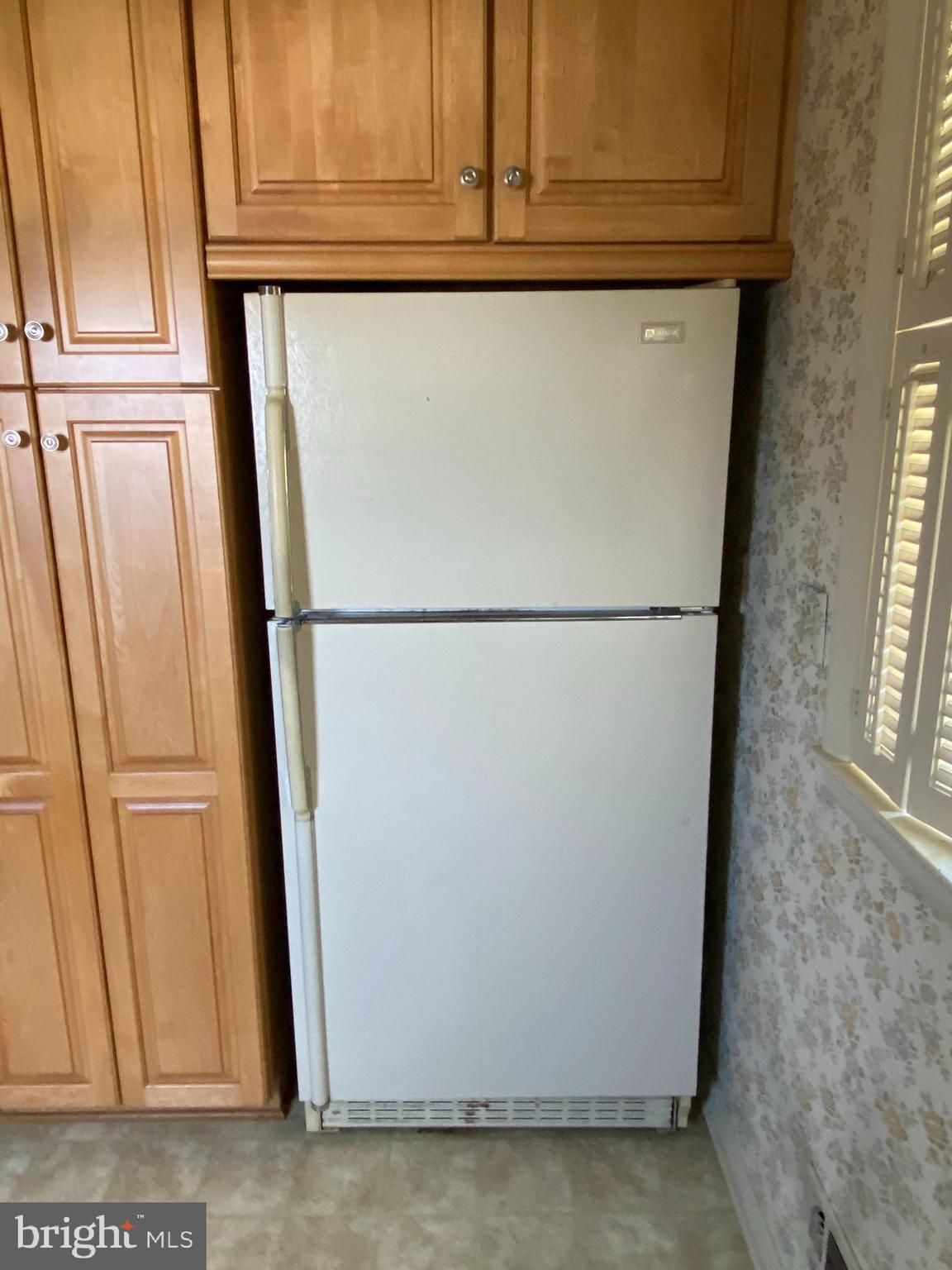 706 Crosby Road Baltimore, MD 21228 - Photo 22 of 89 refrigerator stays