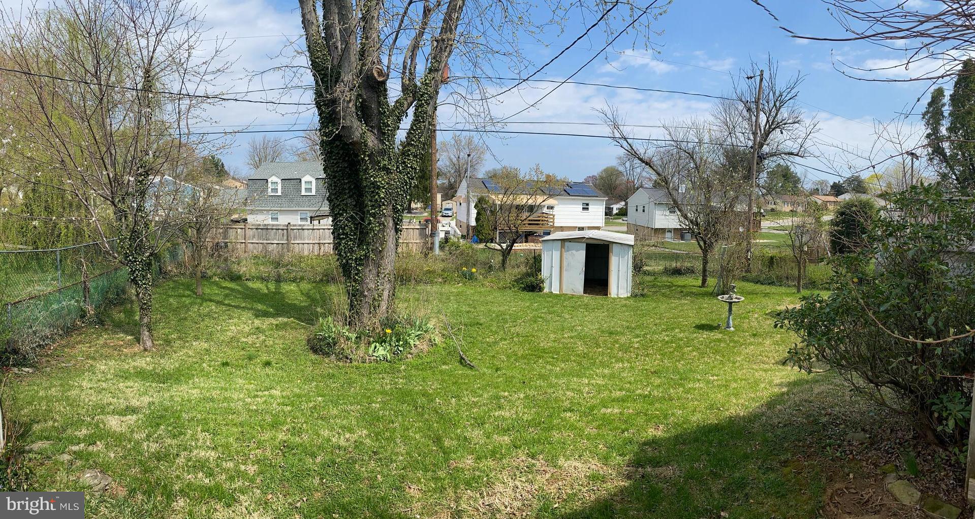 706 Crosby Road Baltimore, MD 21228 - Photo 6 of 89 large fenced back yard