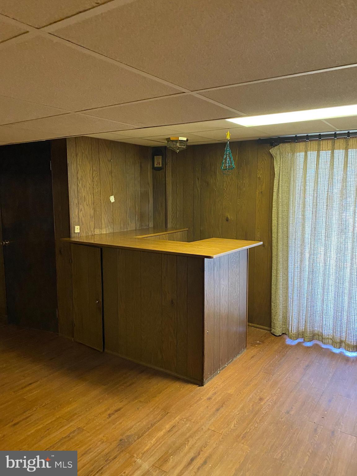 706 Crosby Road Baltimore, MD 21228 - Photo 53 of 89 bar built in