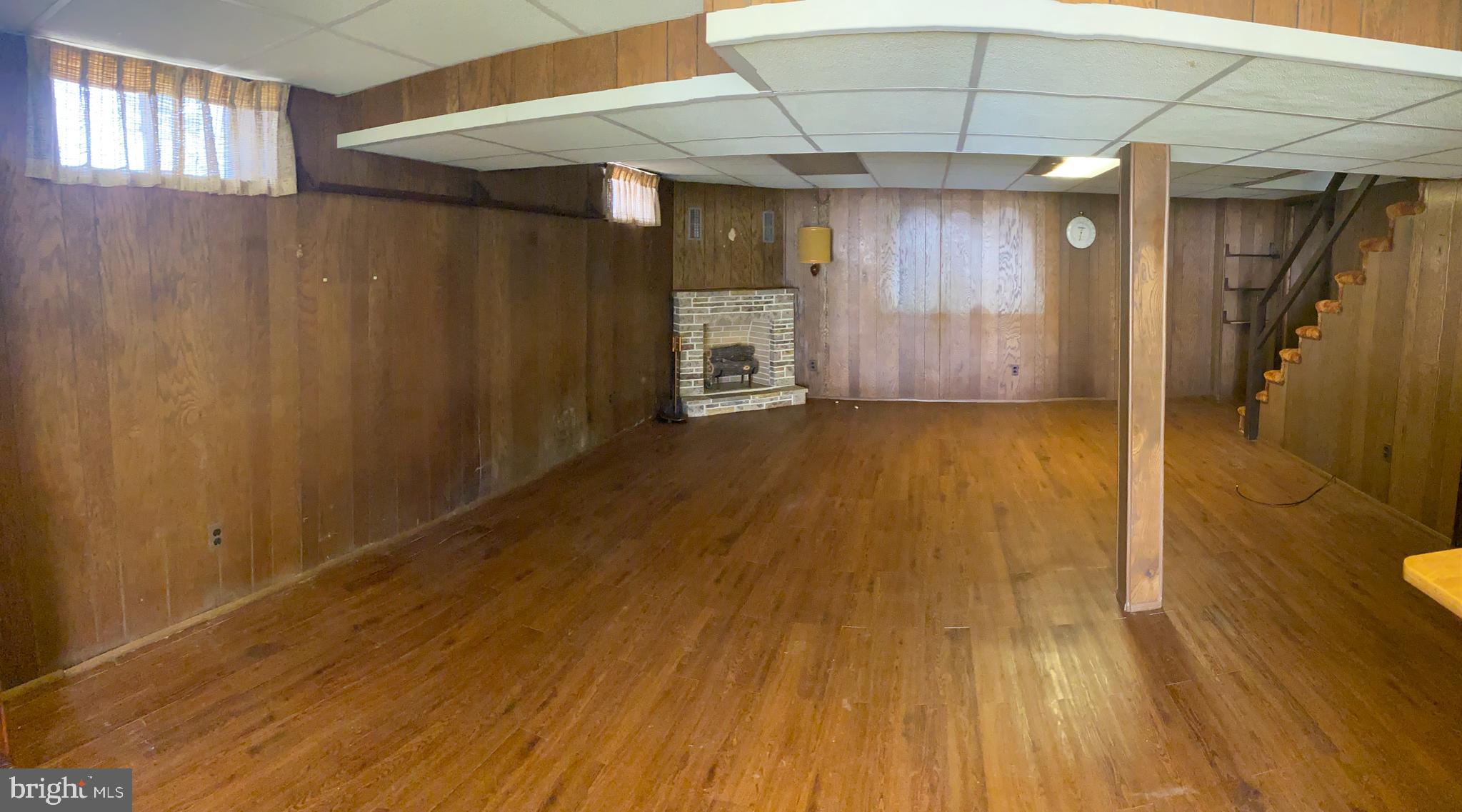 706 Crosby Road Baltimore, MD 21228 - Photo 59 of 89 clubroom view