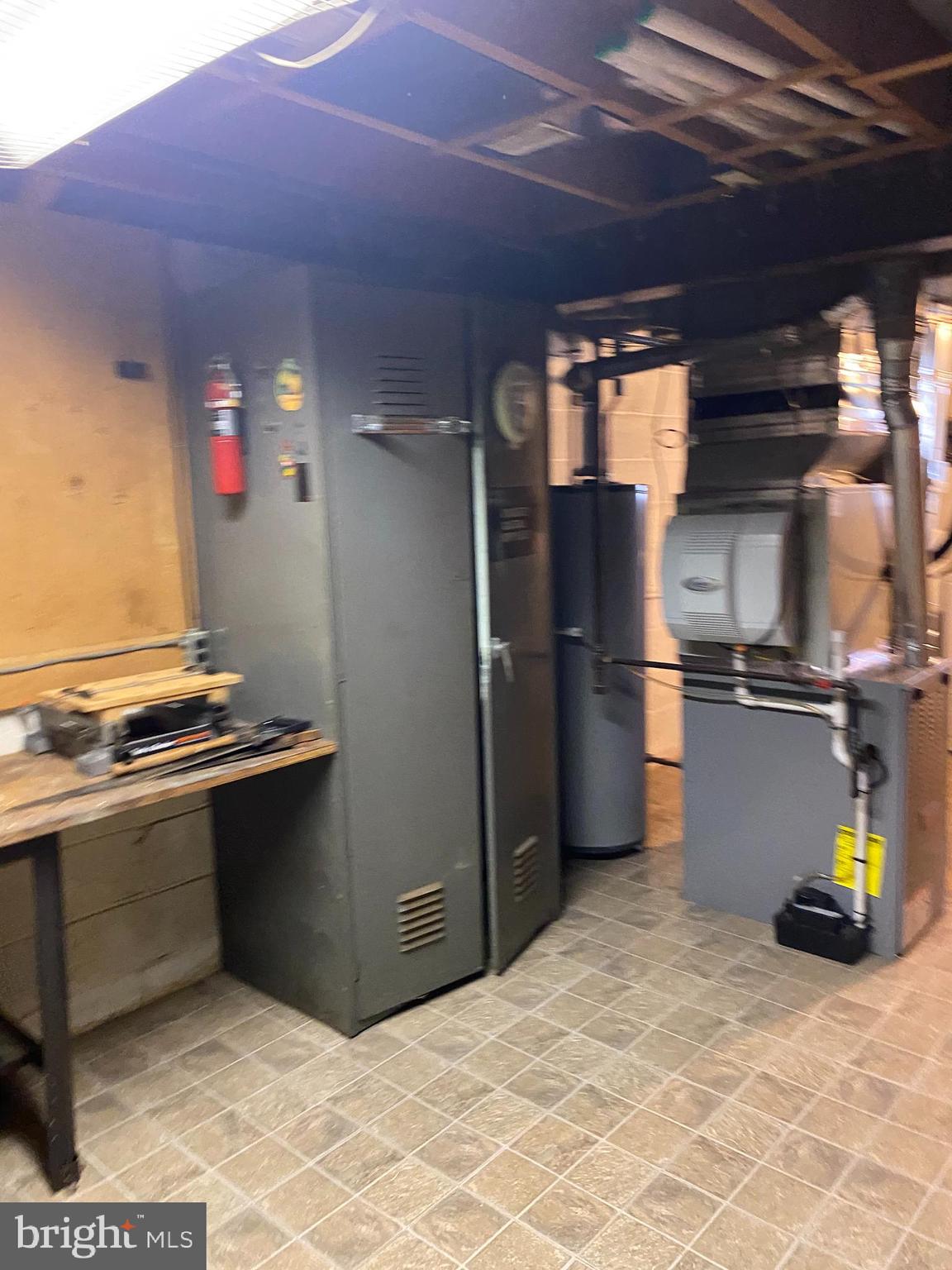 706 Crosby Road Baltimore, MD 21228 - Photo 65 of 89 storage for tools