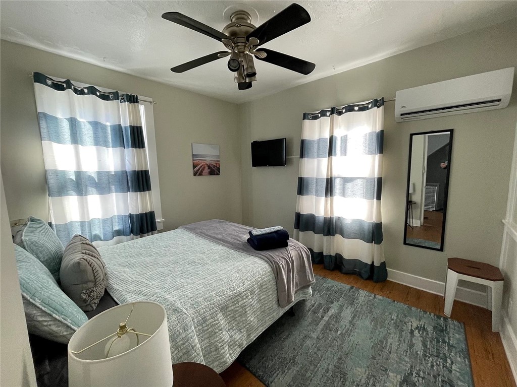29 Anthony Street Newport, RI 02840 - Photo 17 of 29