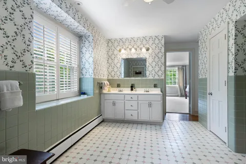 $2,399,000 | 400 Meadowbrook Avenue, Wayne, PA 19087