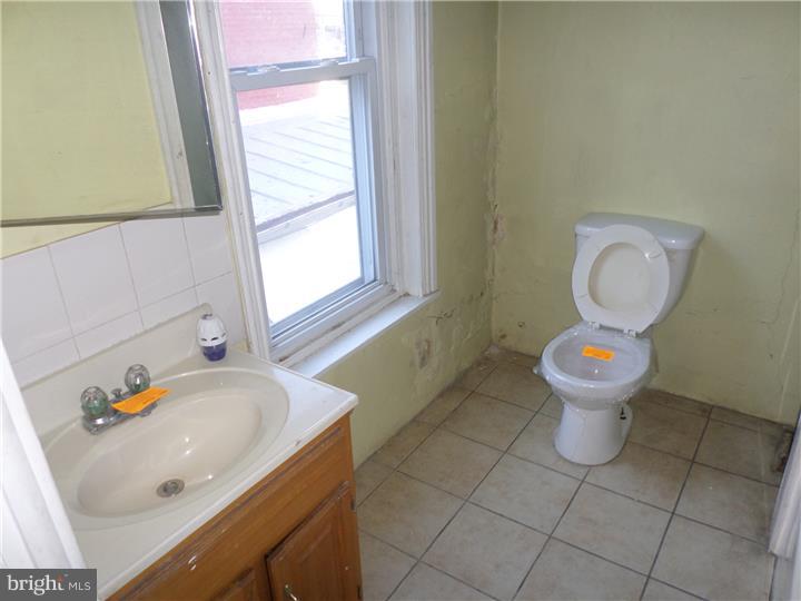 915 Perry Street Reading, PA 19604 - Photo 7 of 10 Gallery Image 7