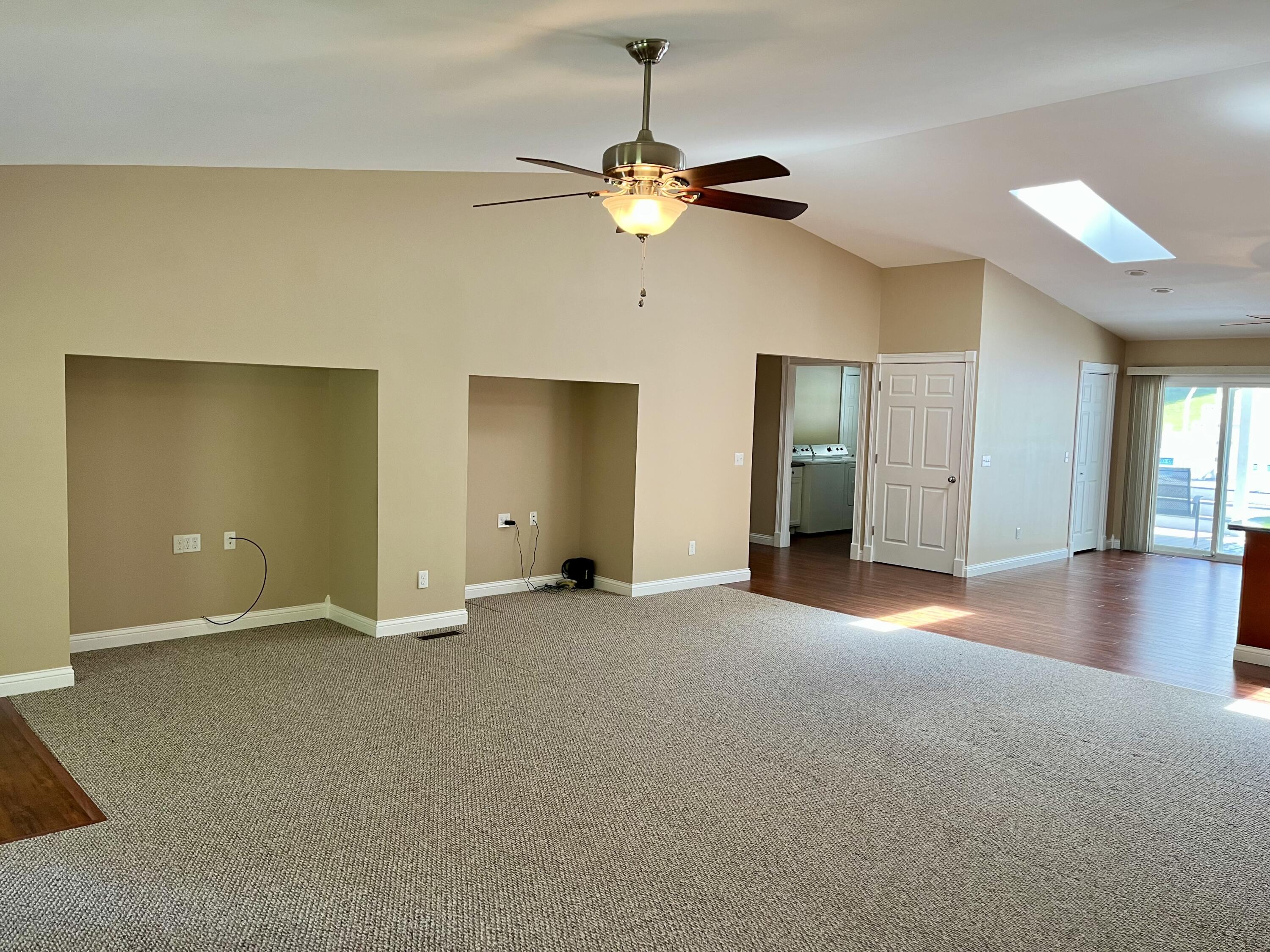 285 Hamilton Road Nancy, KY 42544 - Photo 31 of 111 Living room side