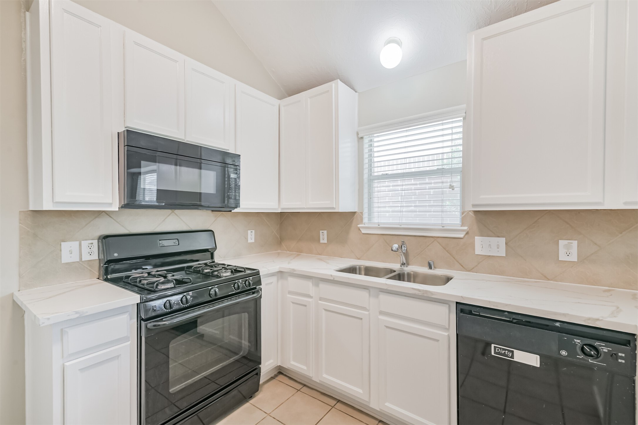 8331 Loetsch Ridge Way Spring, TX 77379 - Photo 14 of 31 Gas cooktop.